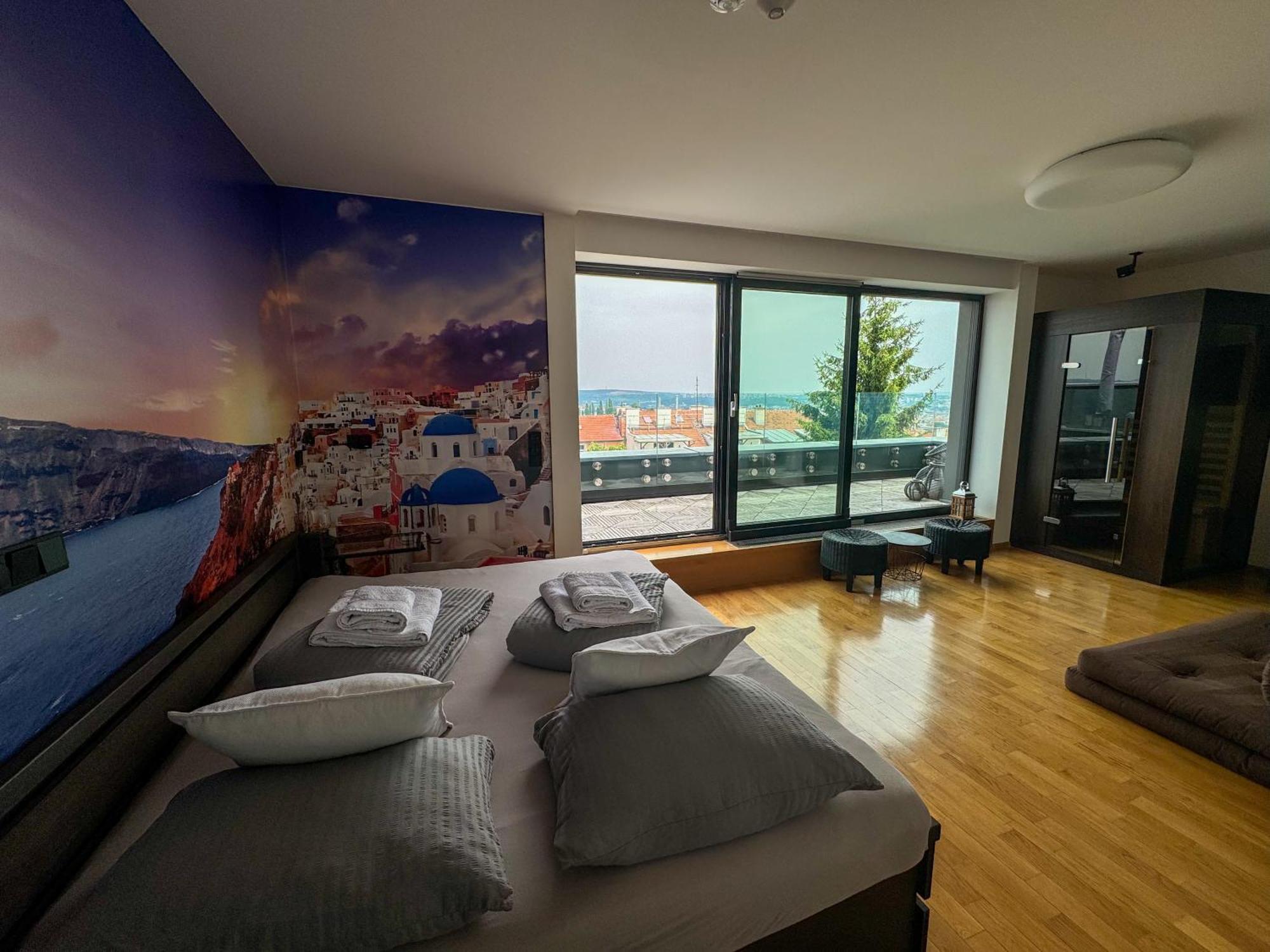 Apartman Se Saunou A Terasou S Vyhledem Na Brno Esterno foto